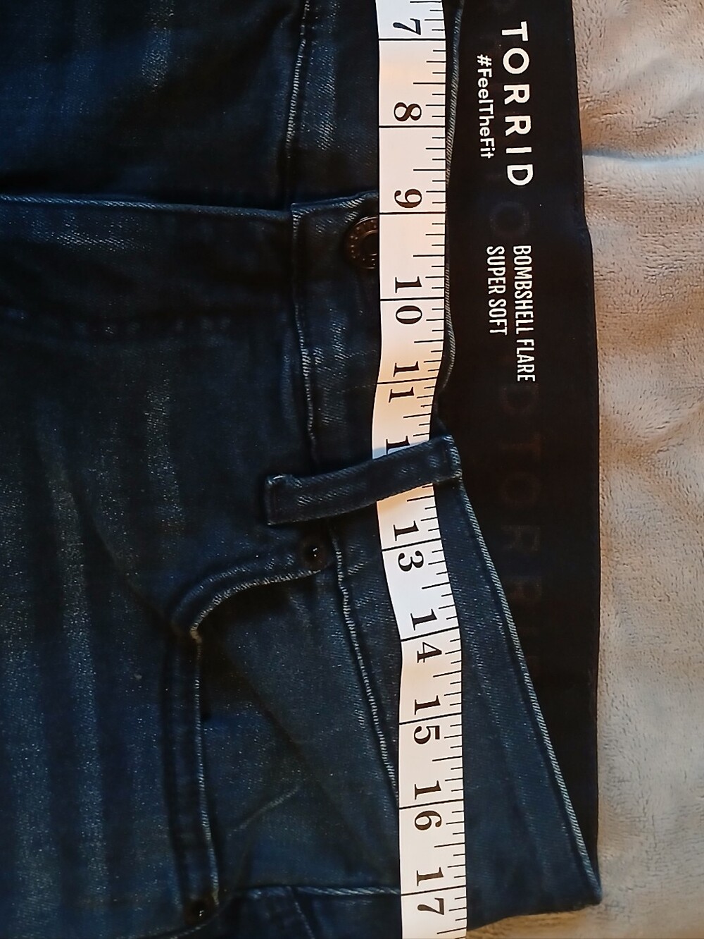 Torrid Bombshell Flare High Rise Jean Size 14R - Picture 8 of 12
